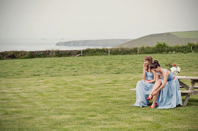 Wedding-In-Cornwall-on-clifftop-beach-0017