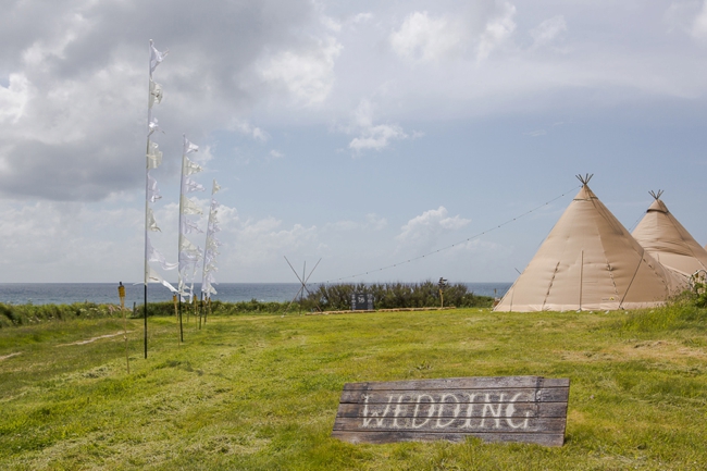 Wedding-In-Cornwall-on-clifftop-beach-0042