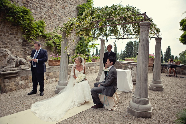 creative wedding photography Italy