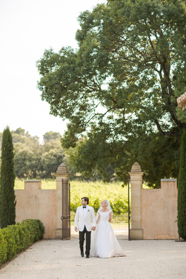 Fine art destination wedding photography in the South of France by Marianne Taylor. Click through to see more.
