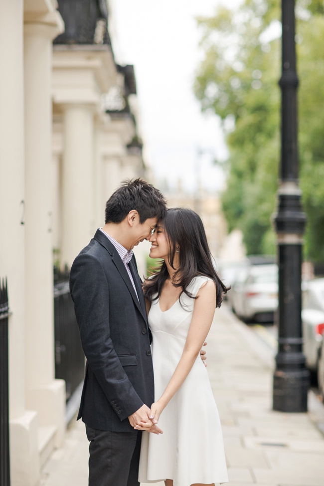 Romantic London locations for people in love. Click through and have a love affair with London!