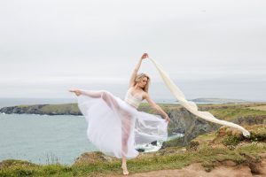 Siren of the Sea. Magical dancer portraits in Cornwall. Click through to see more!