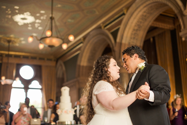 Wedding photography at St. Pancras Renaissance by Marianne Taylor.